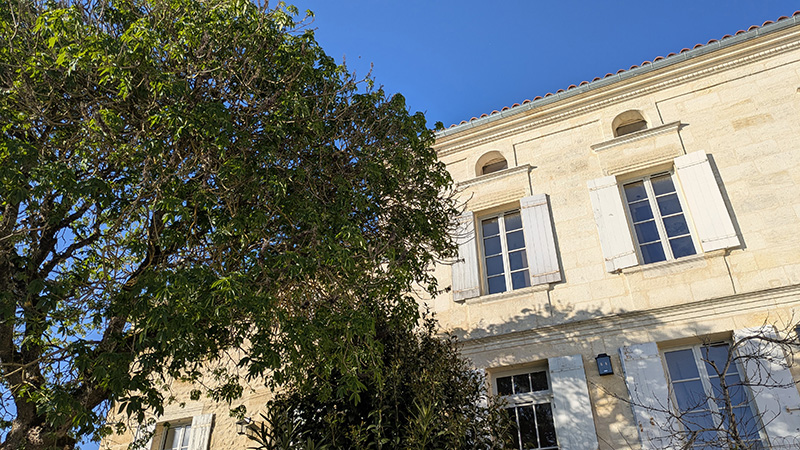 Demeure du XIXe siècle à Vérac — lieu de réunion confidentiel